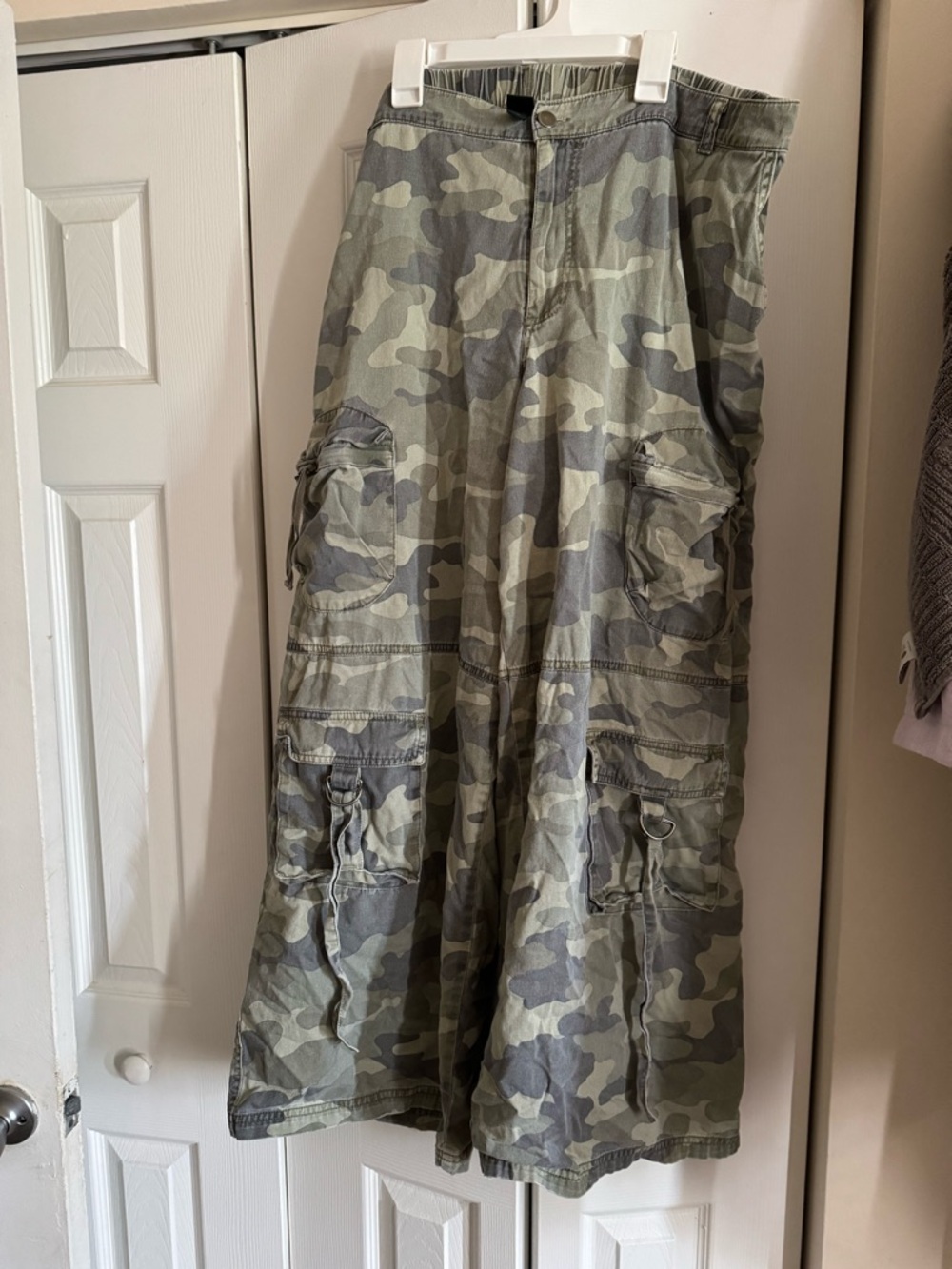 Camo Cargo Pants - Olive Camouflage